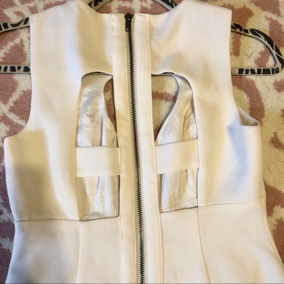 BCBGeneration White dress with cutouts - Picture 4 of 5